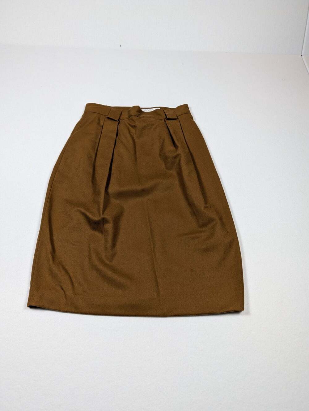 Lord and taylor  Petites Vintage 100% Pure Wool Brown Pencil Skirt Size 4
